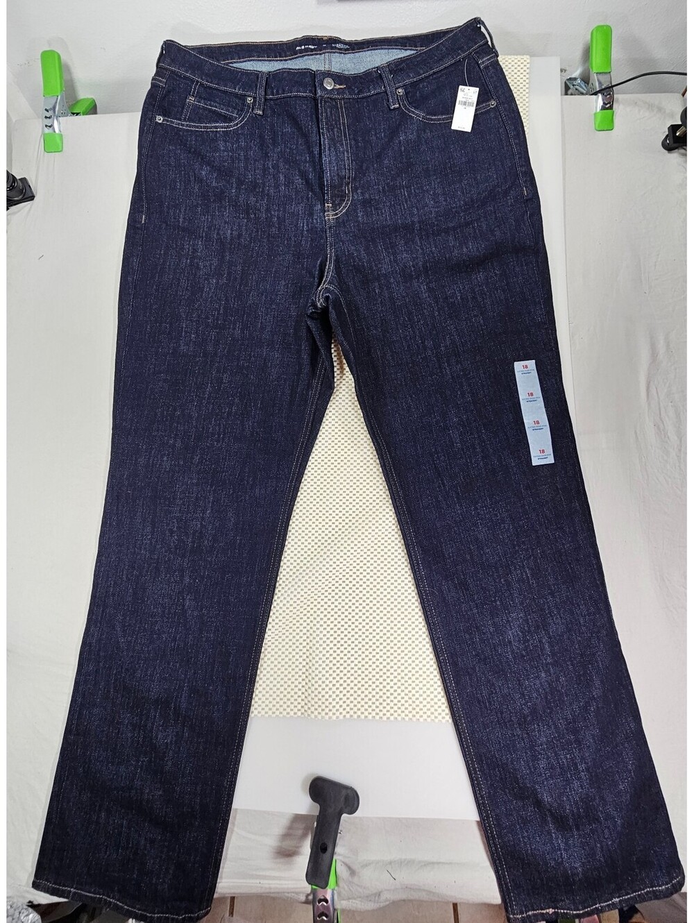 Old Navy Women’s Size 18 Extra High Rise Straight Jeans Secret Smooth Pocket NWT - Picture 1 of 9